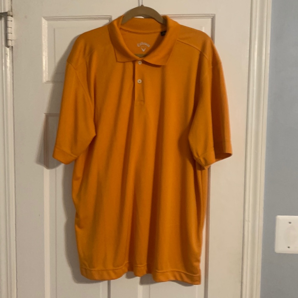 Mens XL golf shirt polo. Callaway brand light orange.